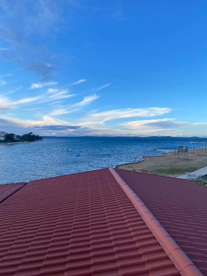 Apartment Privlaka Direkt Am Strand Mit Klima Und Neuem Badezimmer Haustiere Sind Willkommen Dış mekan fotoğraf